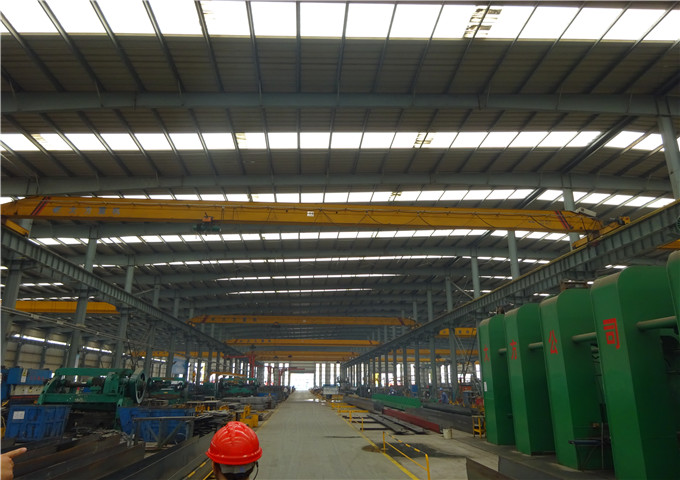 The purchase of overhead cranes of 20 tons in China